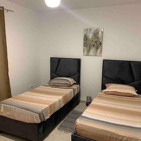 Appartement 5 Lits Climatise Salon 2Chambres Cuisine Equipee Sdb Staoueli Ngoại thất bức ảnh